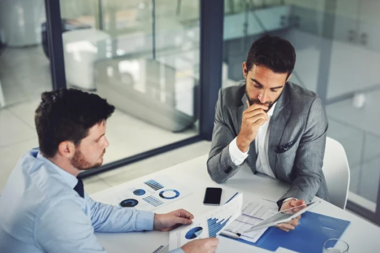 Consultants Help Small Businesses